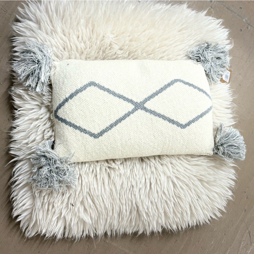 NWT Knitted Cushion Little Oasis White & Gray Fringe Geometric Throw Pillow